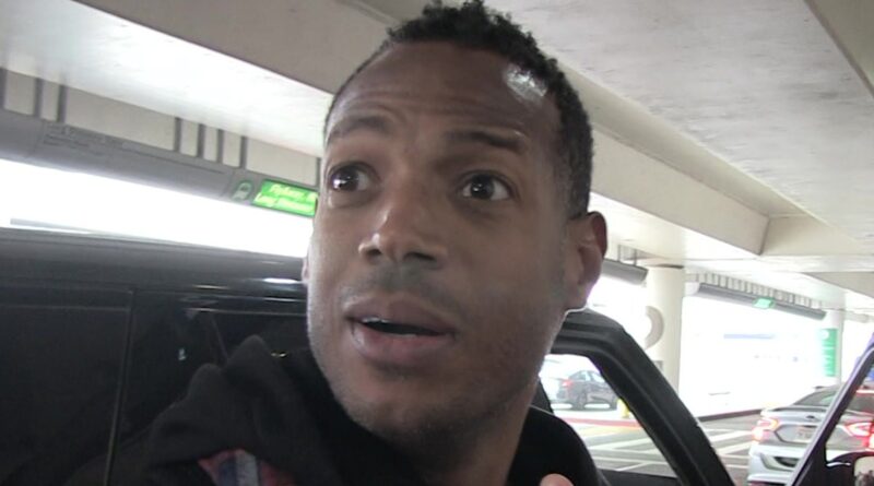 Marlon Wayans Cited for Disturbing The Peace After Issue with United Airlines