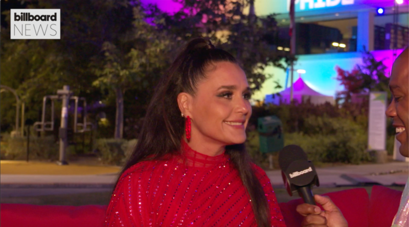 Jessie Ware on Her Friendship With Kylie Minogue, Upcoming Tour & More | Billboard News