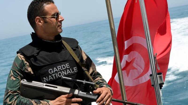 Tunisia vows to defend borders against intrusion by migrants