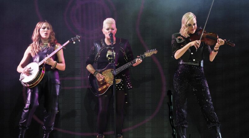 The Chicks Postpone This Weekend’s Tour Dates Due to Illness