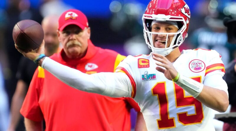 Chiefs limiting Mahomes to 1st quarter vs. Saints