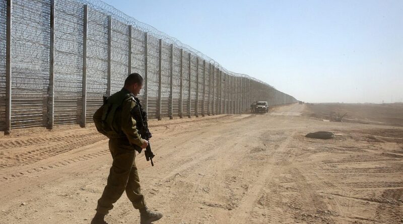 Netanyahu again vows to build long-touted fence along border with Jordan