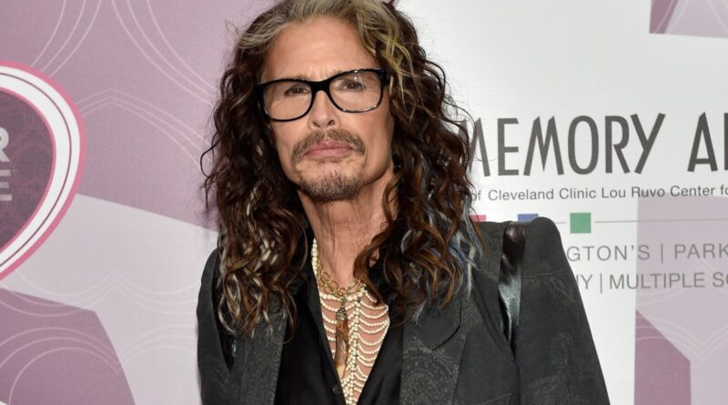 Aerosmith Postpones Tour Dates After Steven Tyler Injures Vocal Cords