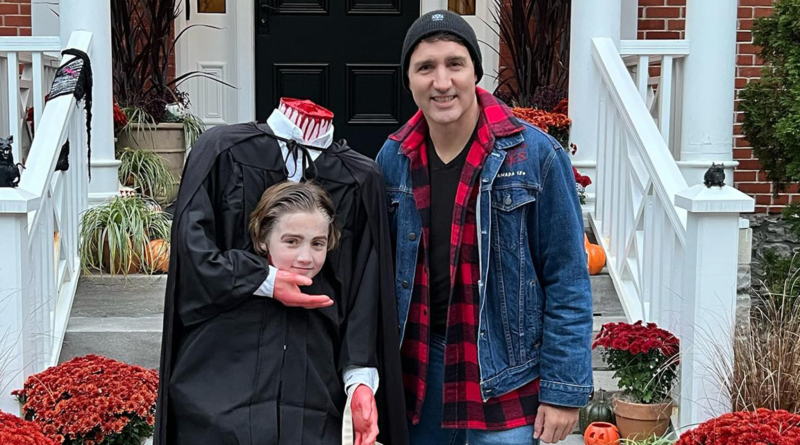 Justin Trudeau Draws Backlash for Posting Son’s ‘Beheaded’ Halloween Costume
