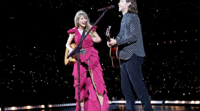 Aaron Dessner Calls Taylor Swift ‘One of the Greatest Songwriters of All Time’