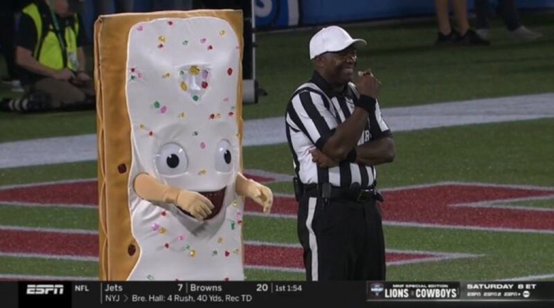 The Pop-Tarts Bowl mascot menacingly creeping behind a referee became an instant meme