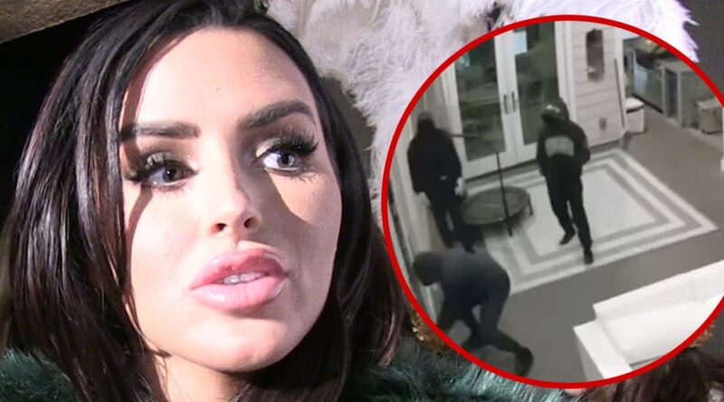 Model Abigail Ratchford’s Home Broken Into By 3 Men While She Was Inside