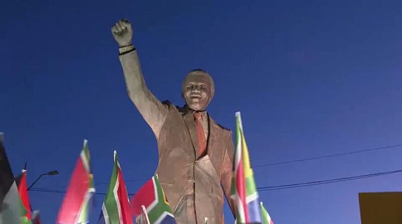 Palestinians gather in Ramallah’s Mandela Square to thank South Africa for ICJ case