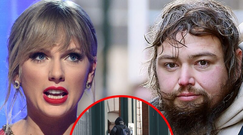 Man Arrested on Unrelated Warrant Tried to Open Door To Taylor Swift’s Building