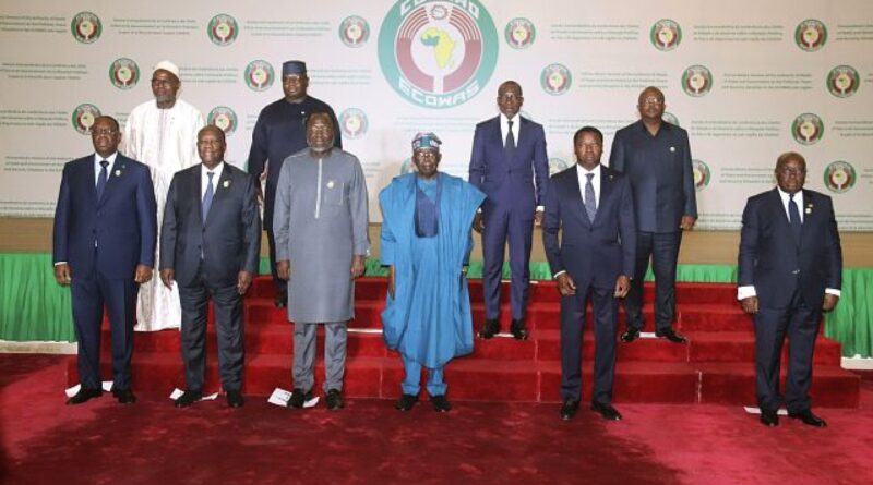 ECOWAS leaders meet in bid to keep Mali, Niger and Burkina in bloc