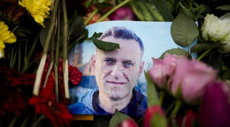 Russia: Navalny’s widow pleads for return of politician’s body