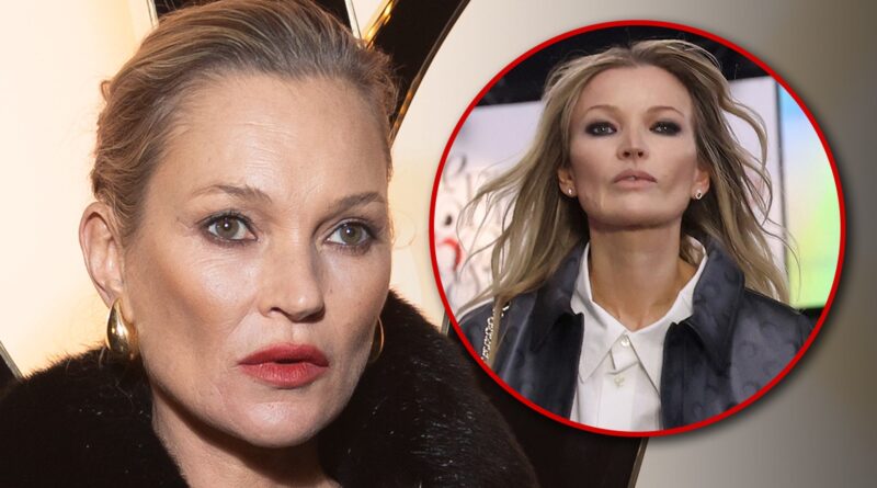 Kate Moss Look-Alike Takes Over PFW, Mind-Blowing Resemblance