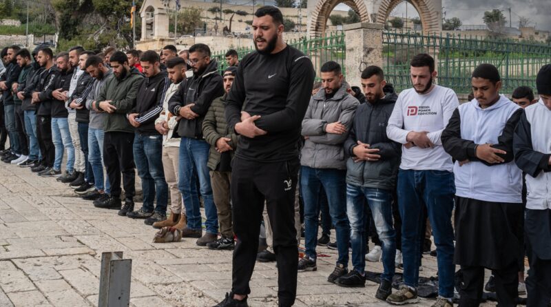 Navigating Israeli Restrictions, Many Palestinians Find It Hard to Reach Al Aqsa