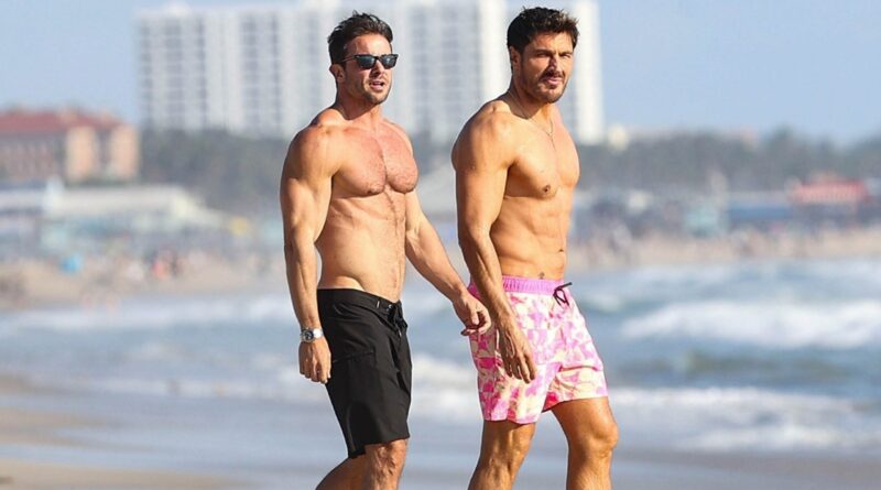 Chris Appleton & New Boyfriend Splash Around for Shirtless Beach Date