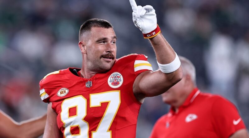 Travis Kelce Reportedly in Talks to Host ‘Are You Smarter Than a 5th Grader?’ Reboot