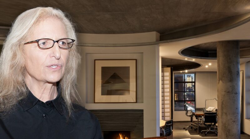 Annie Leibovitz’s Finds Buyer for NYC Condo, Doubled As Her Studio