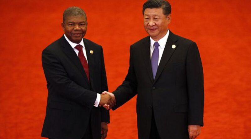 Angola’s president woos Chinese tourists