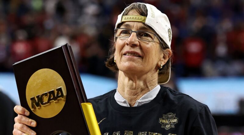 Tara VanDerveer retires with her fingerprint all over the game