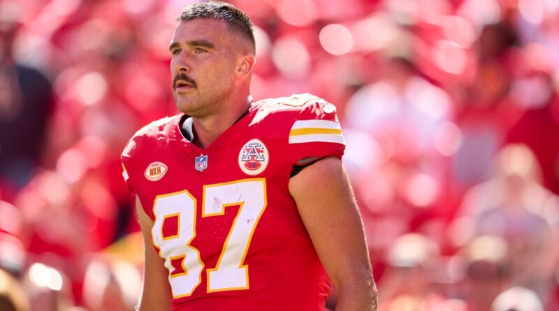 Travis Kelce Re-Signs With the Kansas City Chiefs