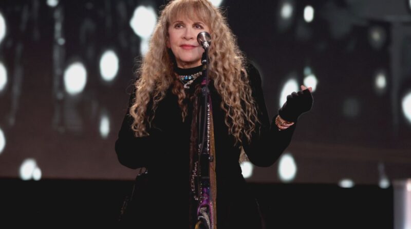 Stevie Nicks Concert Postponed ‘Due to Illness in the Band’ Just Before Showtime at Hersheypark Stadium