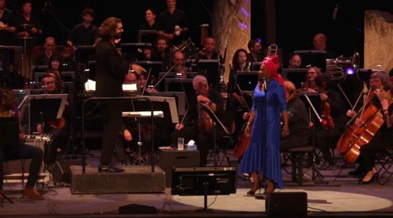 “African Symphony”: when classical music meets African legendary hits