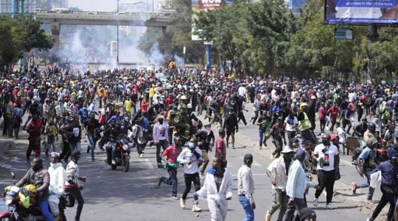 Kenya: Anti-tax protests marred by violence, president Ruto adresses nation