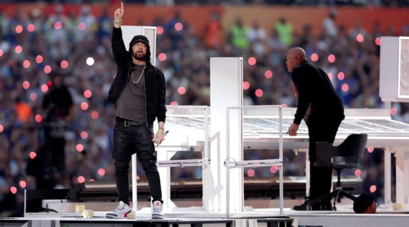 Abracadabra! Eminem Makes Surprise Appearance Alongside Dr. Dre in London For ‘Houdini’ Performance