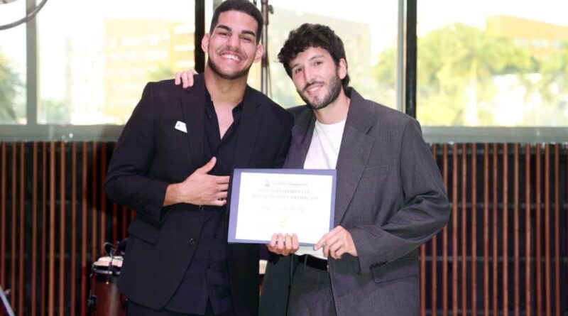 Sebastián Yatra Awards Latin Grammy Scholarship & More Uplifting Moments in Latin Music