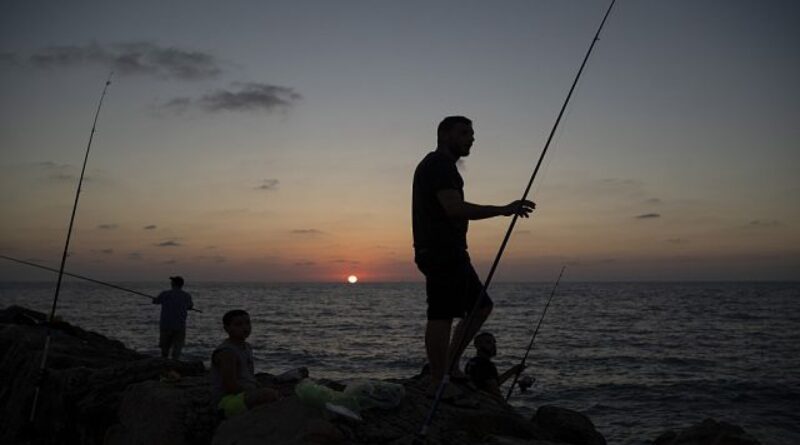 Fishermen in Gaza decry tougher Israeli policies blocking their activities