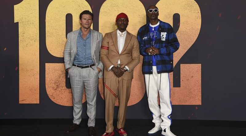 ‘1992’ producer Snoop Dogg attends premiere, honors late Ray Liotta