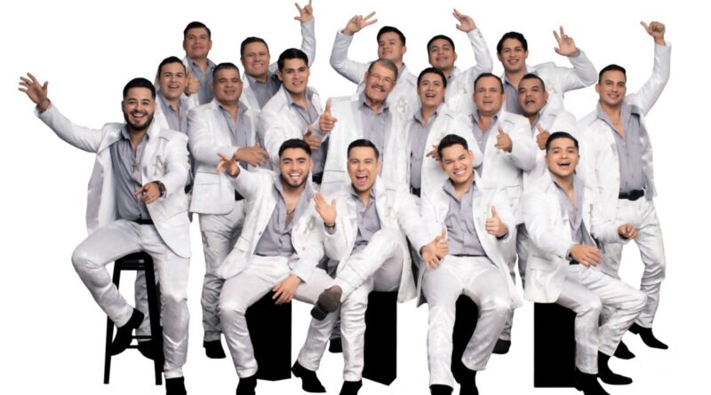 La Arrolladora Banda El Limón De René Camacho Back at No. 1 on Regional Mexican Airplay With ‘Aquí Hay Para Llevar’