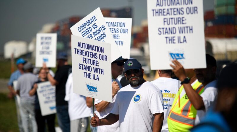 U.S. Dockworkers End Strike Over Automation in Temporary Agreement