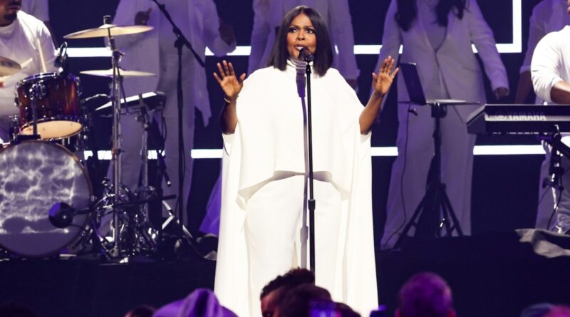 CeCe Winans, Brandon Lake & Forrest Frank Lead Winners at 55th Annual GMA Dove Awards