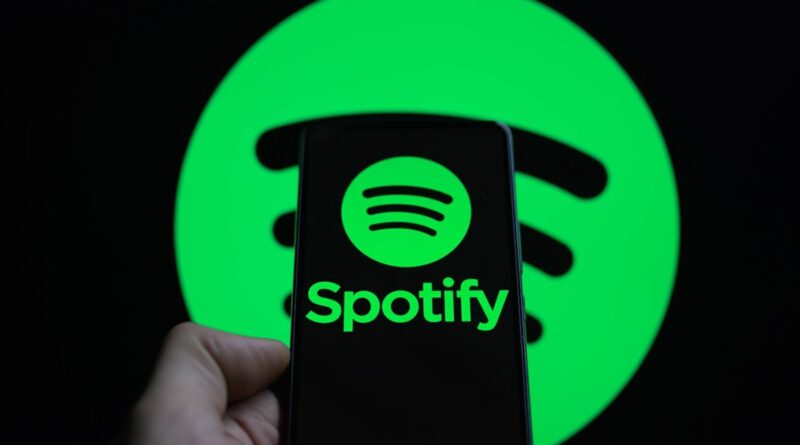 Spotify Shares Close Above $400 for First Time, Valuing Company Above $80 Billion