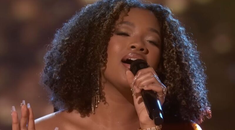 Aliyah Khaylyn Stuns with Whitney Houston Cover on The Voice Playoffs