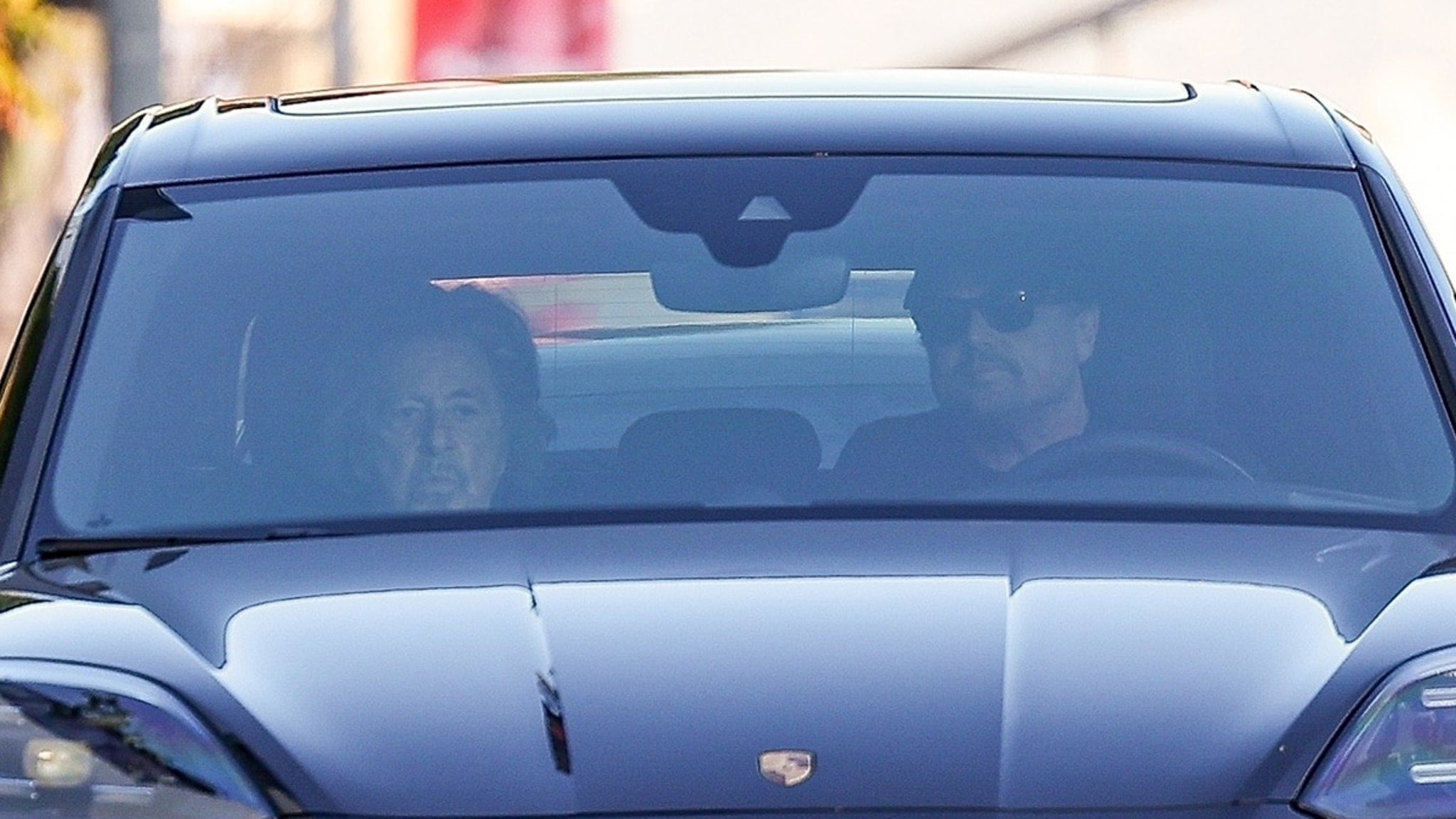 Leonardo DiCaprio Grabs Lunch With Al Pacino, Gives Him Ride Home in Porsche Leonardo DiCaprio Grabs Lunch With Al Pacino, Gives Him Ride Home in Porsche