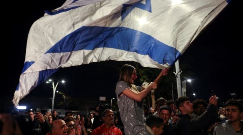 Thousands cheer the release of Israelis hostages at ‘Hostage Square’ in Tel Aviv