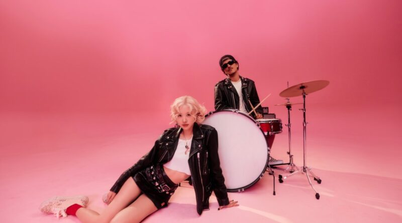 Bruno Mars & ROSÉ’s ‘APT.’ Music Video Joins YouTube’s Billion Views Club