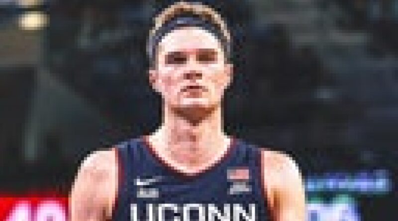 Liam McNeeley scores career-high 38 points to lead UConn past Creighton