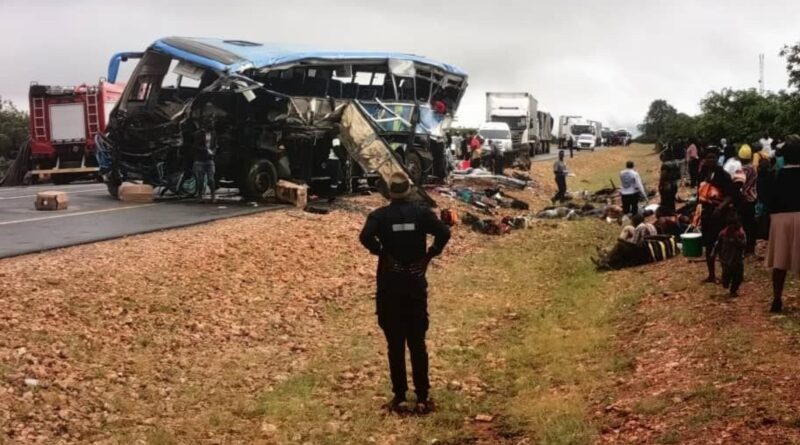 Zimbabwe: Police Name Those Killed in Beitbridge-Masvingo Crash, 4 Still Unidentified