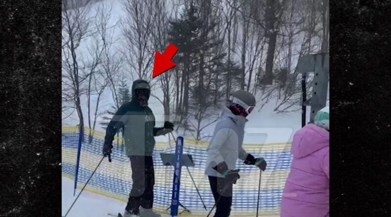 J.D. Vance Asked About Being ‘Putin’s Puppet’ While Skiing in Vermont, On Video