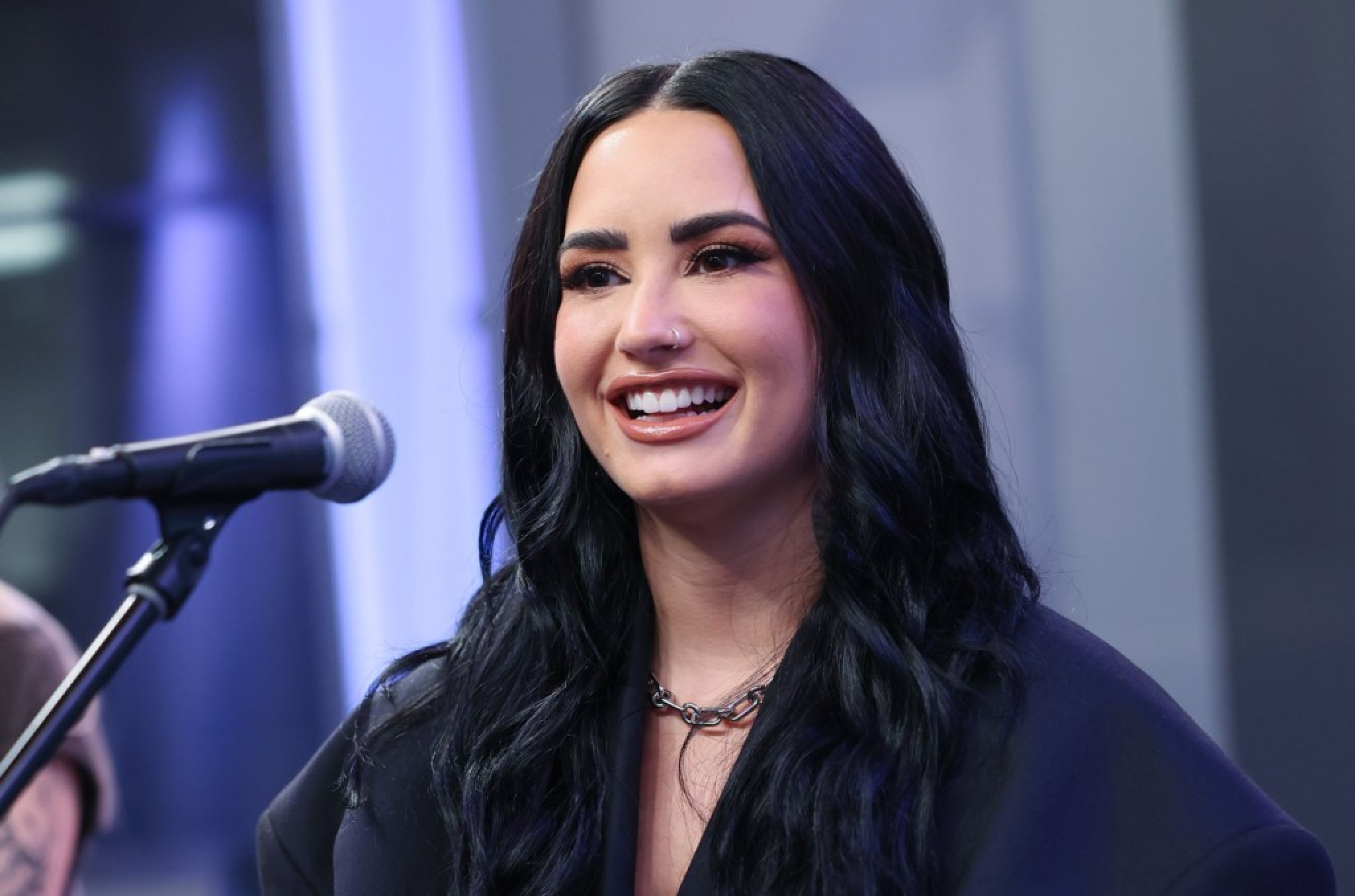 Demi Lovato Lip Syncs Along Lady Gaga’s ‘How Bad Do U Want Me’ on TikTok Demi Lovato Lip Syncs Along Lady Gaga’s ‘How Bad Do U Want Me’ on TikTok