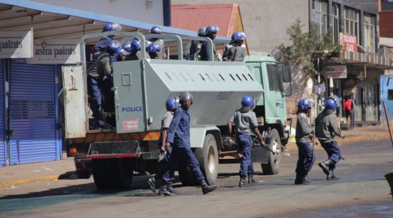 Zimbabwe: Police Flood Streets to Crush Anti-Govt Protests