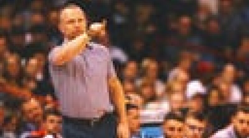 College basketball coaching carousel: Pat Kelsey, Tommy Lloyd sign extensions