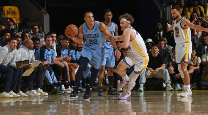 Follow live: Grizzlies erase 20-point deficit vs. Warriors with 7-seed at stake