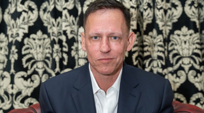 Peter Thiel’s Spy Company Gets Into Bed With ICE as Trump Says He’ll Deport U.S. Citizens