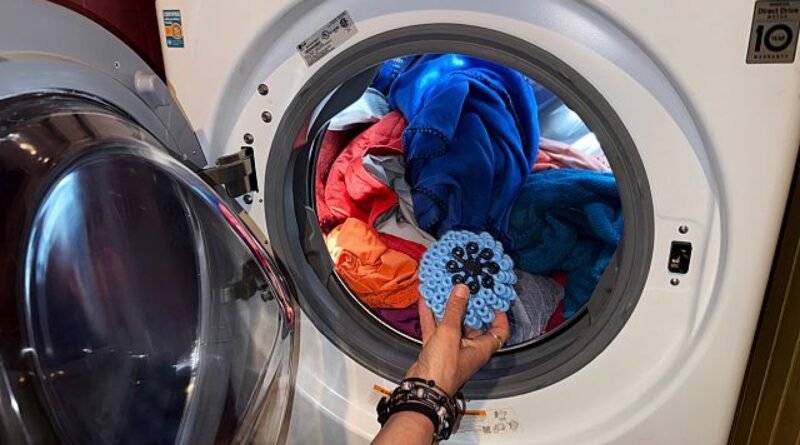Earth Day: Fighting microfibre pollution one laundry at a time