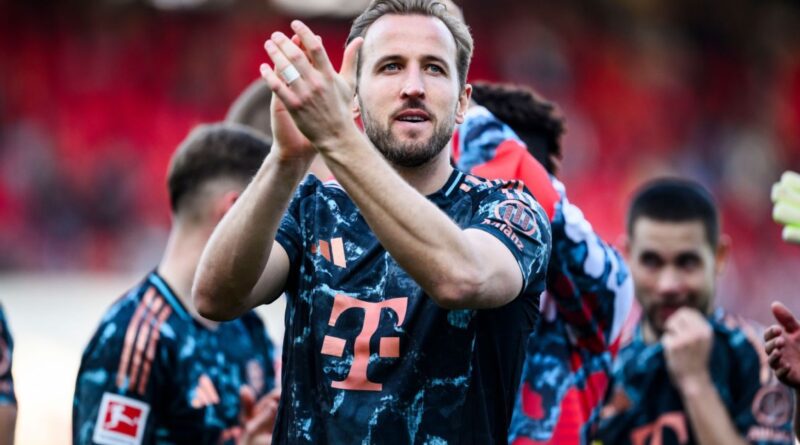 Kane set to end trophy drought as Bayern eye title