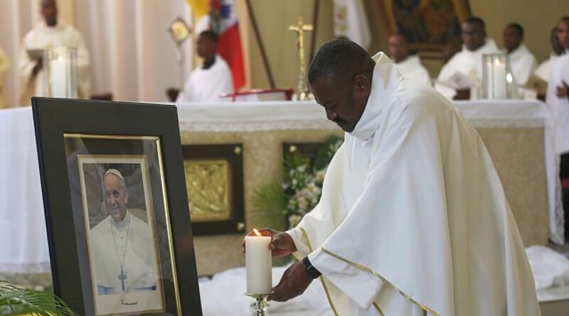 Haitians attend Mass in Port-au-Prince for Pope Francis