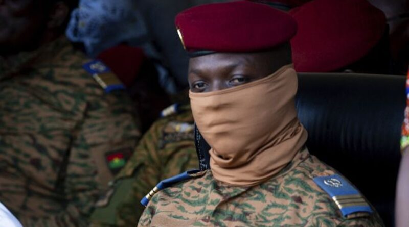 Thousands of people rally in support of Burkina Faso’s transitional president